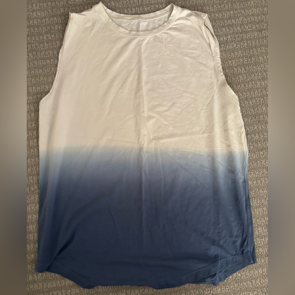 Women’s Lululemon flowy tank